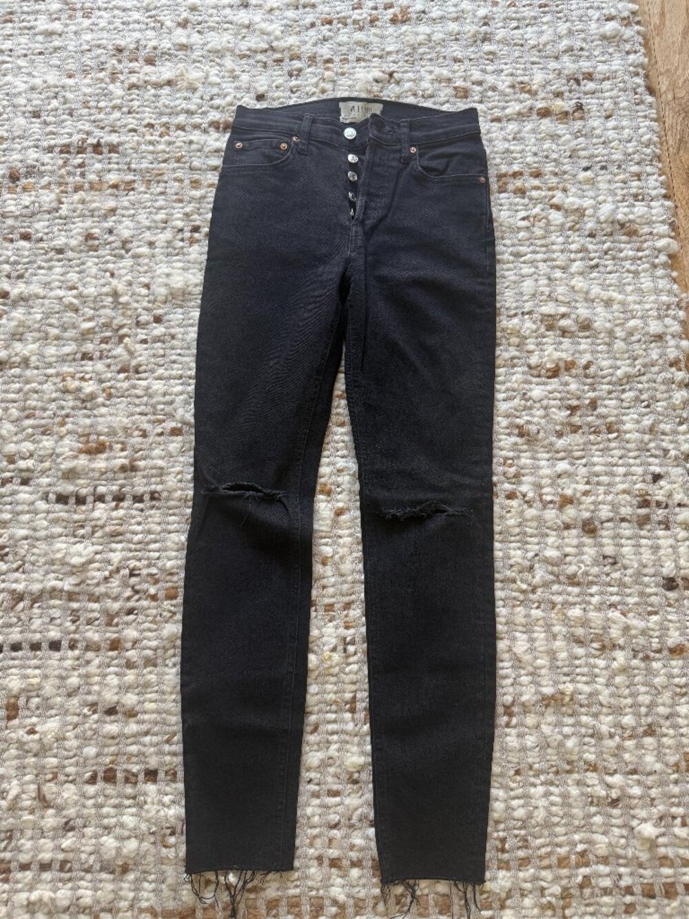 Free People/We the Free Black Jeans. Size 25